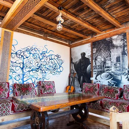 Anza Surfhouse Bed and Breakfast Agadir Exteriör bild
