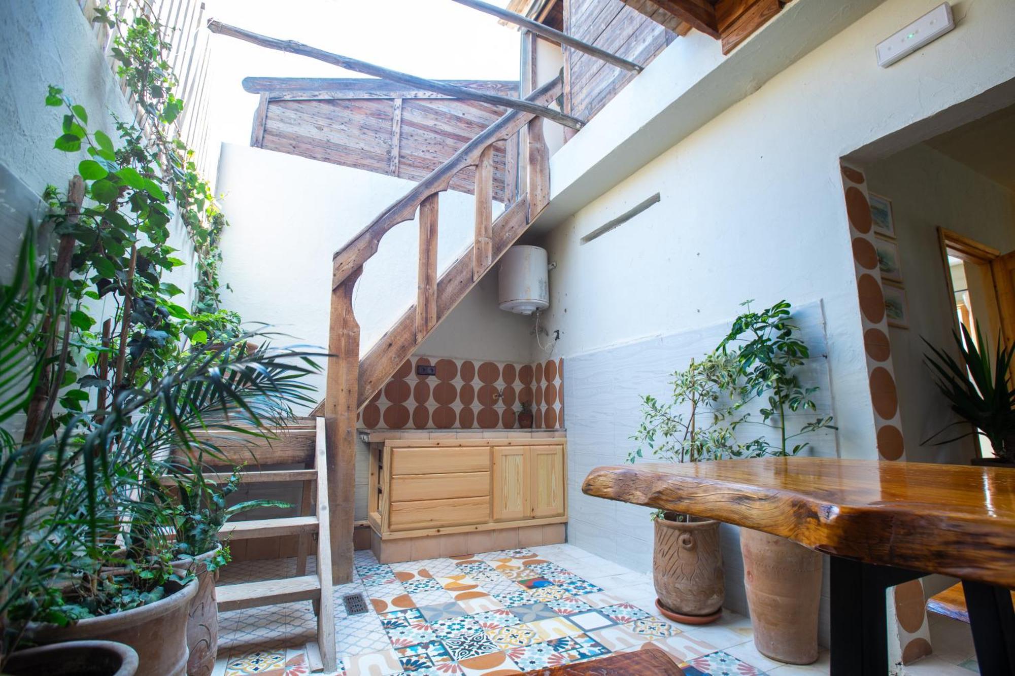 Anza Surfhouse Bed and Breakfast Agadir Exteriör bild